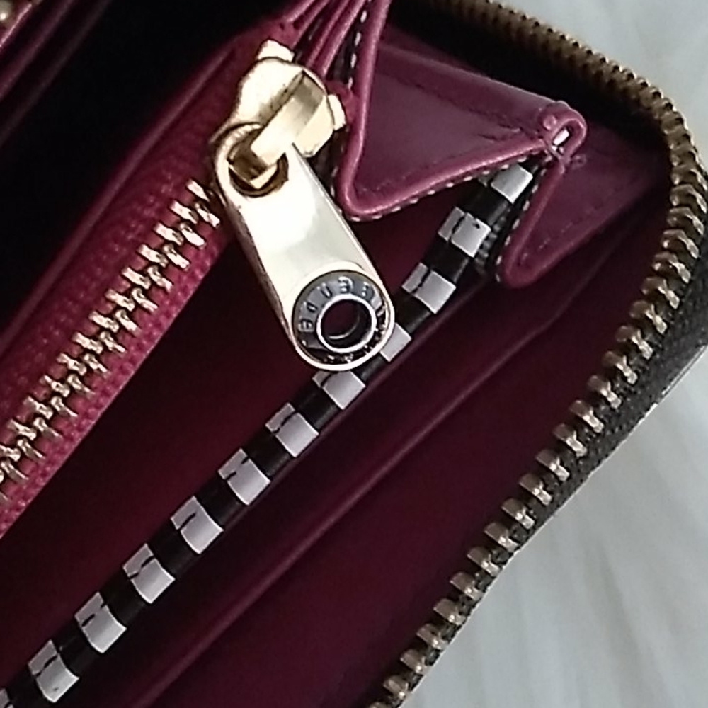 Rare Henri Bendel Centennial Wallet - Picture 7 of 7